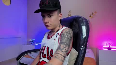 Snapshot of nascary_fox chatting on March 2026 12:53:02 PM Nascary Fox online show from March 2026 12:53:02 PM
