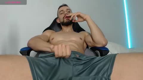 nassh_18 online show from January 2025 04:18:02 AM