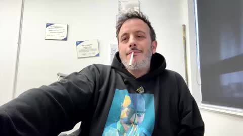 nassobout online show from April 2026 09:45:01 PM