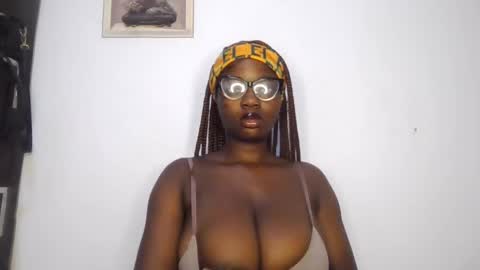 Amanda online show from February 2025 07:09:01 AM