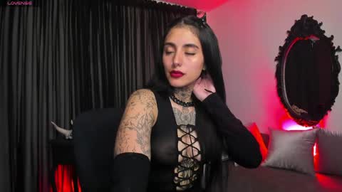 Snapshot of nasty_alice1 chatting on May 2026 04:50:01 AM Goddess Alice online show from May 2026 04:50:01 AM