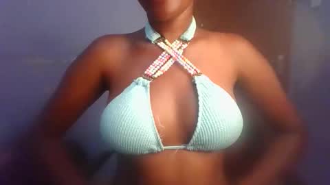 Caren online show from November 2025 12:33:01 PM