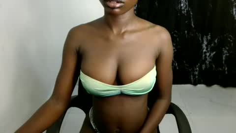 Mila online show from March 2026 12:49:02 AM