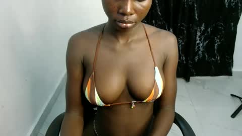 Mila online show from April 2026 06:58:02 PM