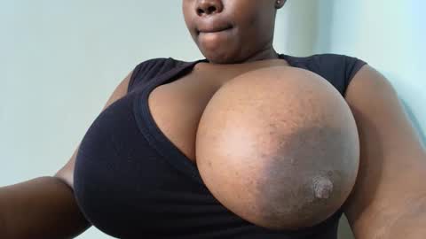 Snapshot of nasty_nohelah chatting on April 2026 05:03:02 AM chimummy online show from April 2026 05:03:02 AM