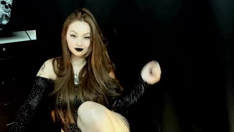 Snapshot of nastykatty_ chatting on December 2024 10:35:02 PM nastykatty_ online show from December 2024 10:35:02 PM