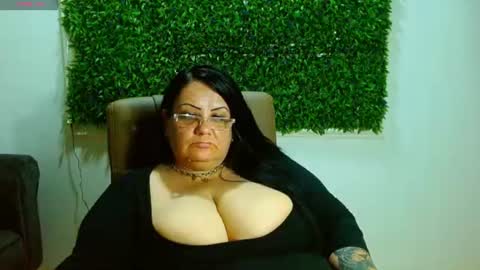 Snapshot of nastymilf34 chatting on July 2026 08:59:01 PM Miss Pam online show from July 2026 08:59:01 PM