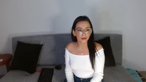 nathalia online show from January 2025 02:35:01 AM