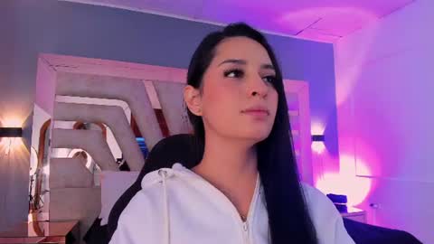 Natacha  online show from June 2026 11:46:01 AM
