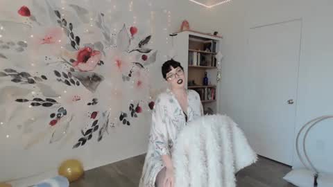 Natasha Luxxx online show from December 2024 09:43:02 PM