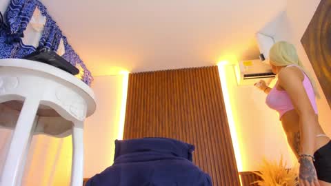 natali online show from February 2025 04:59:02 AM