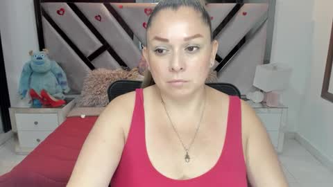 natalia5560 online show from November 2025 01:02:01 PM