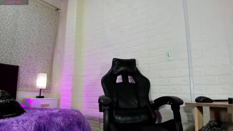 Natalia Kiss online show from February 2026 11:36:01 AM