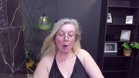 NataliCloud online show from December 2024 04:26:01 PM