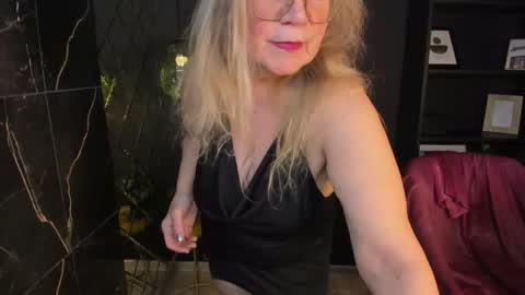 NataliCloud online show from December 2025 01:17:01 PM