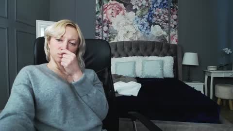 Natalie online show from December 2024 08:11:02 AM