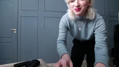 Natalie online show from December 2024 11:07:02 AM