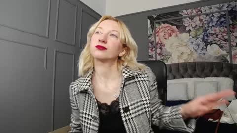 Natalie online show from December 2024 07:56:02 AM