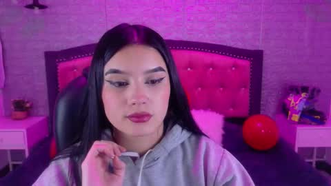 natalie  online show from February 2026 03:17:01 AM