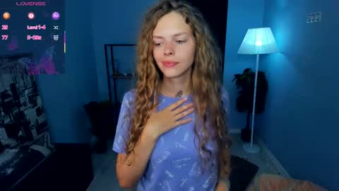 Natalie online show from September 2025 05:17:02 AM