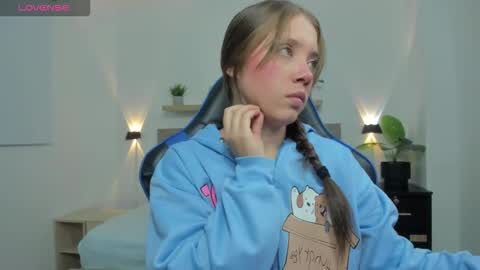 Snapshot of nataly_rodri chatting on February 2026 01:59:02 AM Nataly online show from February 2026 01:59:02 AM