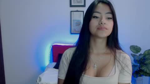 Nataly Escobar online show from March 2026 02:35:02 PM