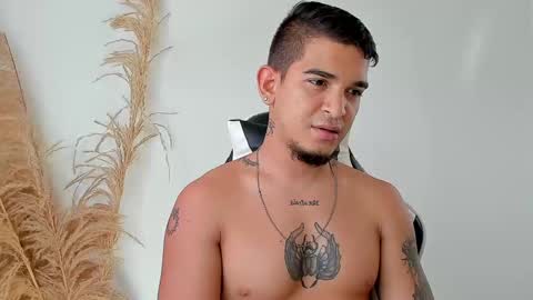 natan_77 online show from October 2025 02:50:02 PM