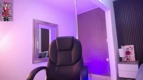 natasha online show from September 2025 12:41:01 PM