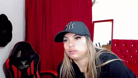 natasha__magics online show from November 2025 12:02:01 AM