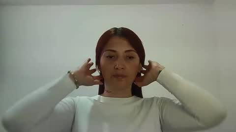 natalia online show from February 2025 07:33:02 PM