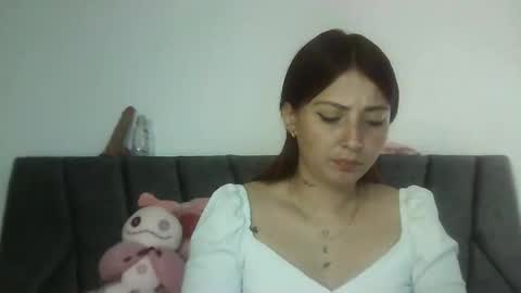 natalia online show from October 2025 05:57:02 PM