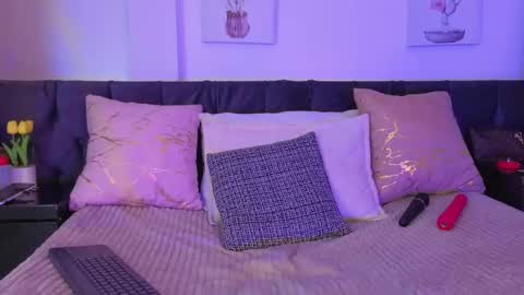  Natasha Kinski  online show from September 2025 08:41:01 PM