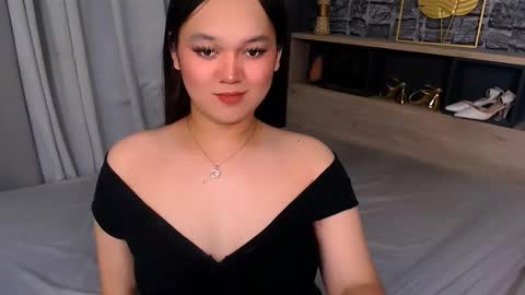 natasha_santiago5 online show from November 2025 09:14:02 PM
