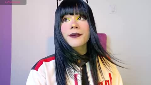 Snapshot of natasha_winz chatting on September 2025 06:05:02 AM Natahsa online show from September 2025 06:05:02 AM