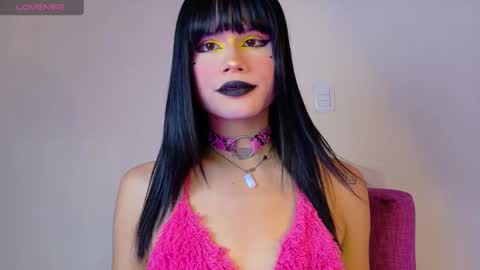 Snapshot of natasha_winz chatting on October 2025 05:06:02 AM Natahsa online show from October 2025 05:06:02 AM