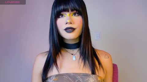 Snapshot of natasha_winz chatting on October 2025 06:23:02 AM Natahsa online show from October 2025 06:23:02 AM