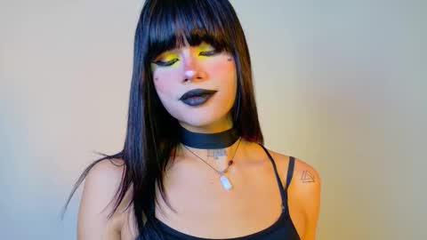 Snapshot of natasha_winz chatting on November 2025 08:46:02 AM Natahsa online show from November 2025 08:46:02 AM