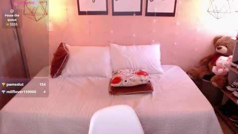 Nat online show from December 2025 02:12:02 PM