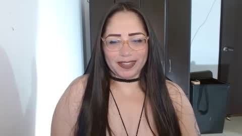 Natasha Smithe  online show from September 2025 12:56:02 AM