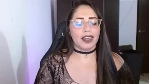 Natasha Smithe  online show from September 2025 12:58:02 AM