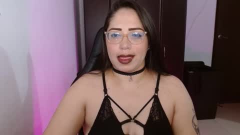 Natasha Smithe  online show from September 2025 07:08:02 PM