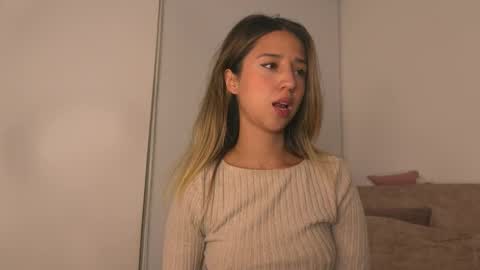 Natasha Independent model online show from December 2025 07:35:01 AM