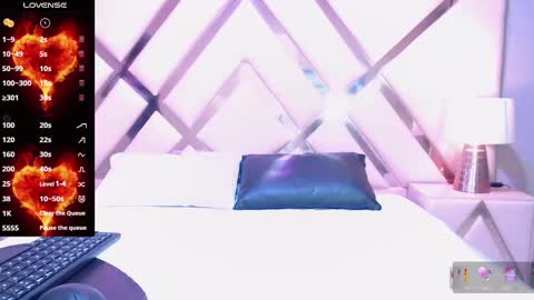 nathalia online show from September 2025 08:20:02 PM