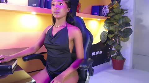 nathalia online show from October 2025 11:52:01 AM