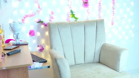 nathalia online show from May 2026 05:23:02 AM