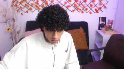 Snapshot of nate_and_jules chatting on November 2025 04:43:02 AM Nate Jules online show from November 2025 04:43:02 AM