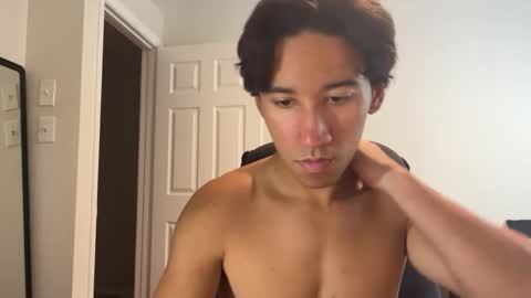 Snapshot of nateolivv_ chatting on September 2025 05:05:02 PM nateolivv_ online show from September 2025 05:05:02 PM