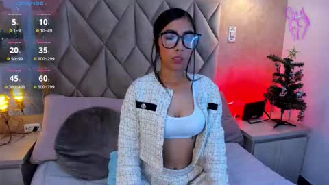 NATH QUIM online show from November 2025 08:22:01 PM