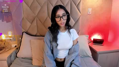 NATH QUIM online show from March 2026 02:13:02 AM