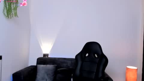 NATHALIE online show from January 2025 02:49:02 AM